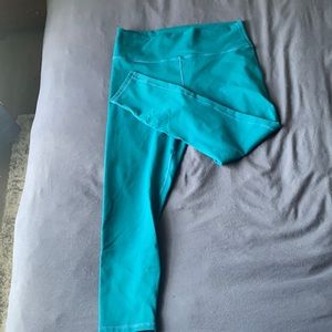 Fabletics PowerHold Cropped Leggings